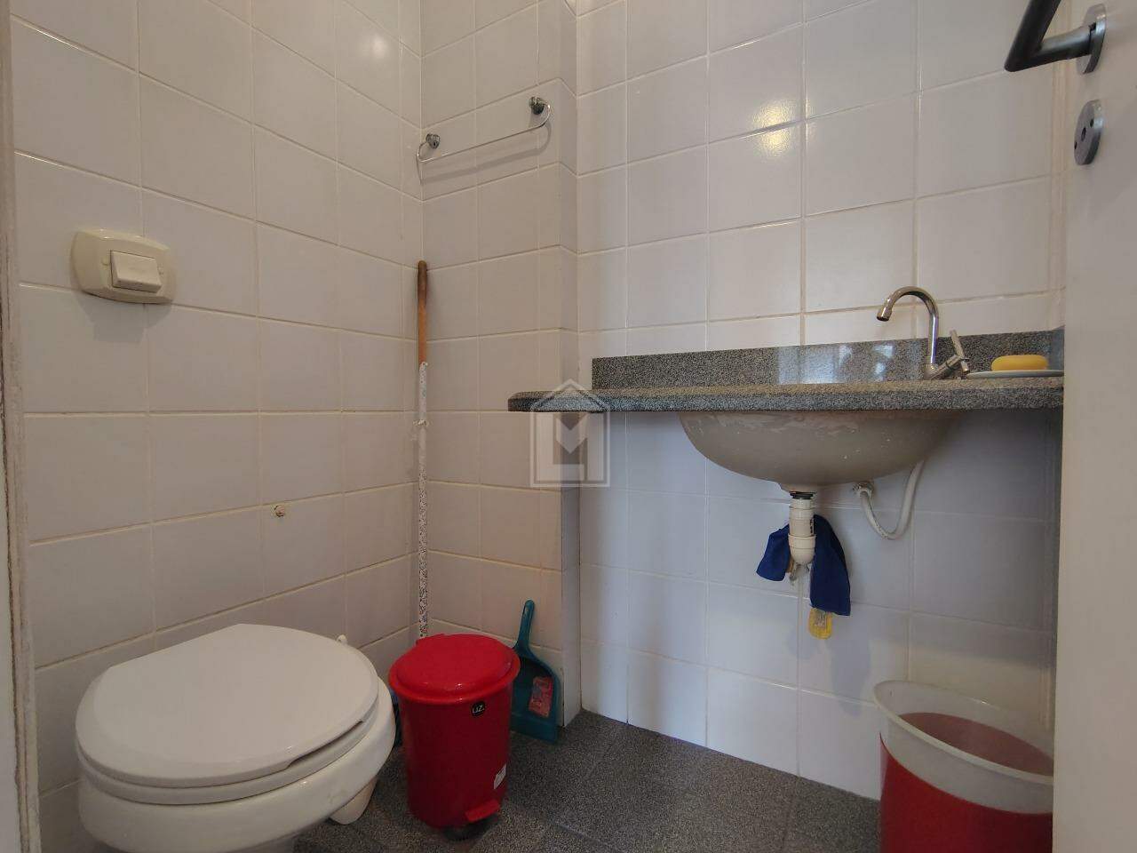 Sala para aluguel no Praia do Suá: 