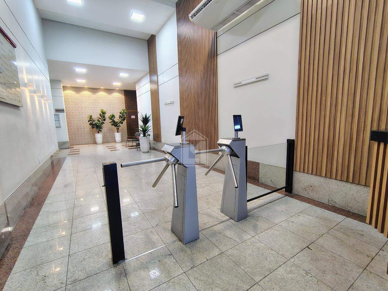 Sala à venda no Praia do Suá: 
