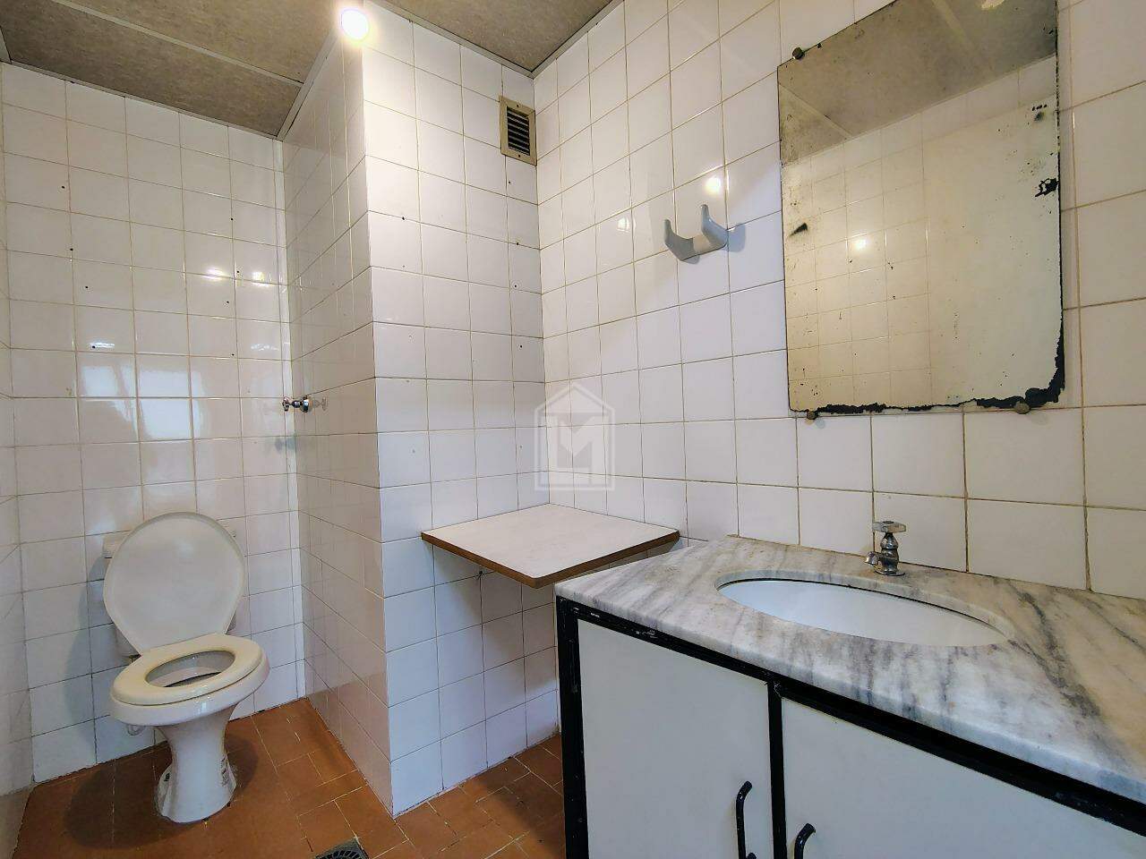 Sala para aluguel no Centro: 