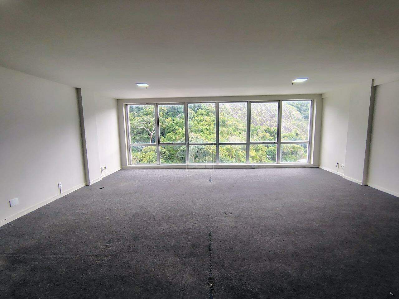 Sala para aluguel no Centro: 