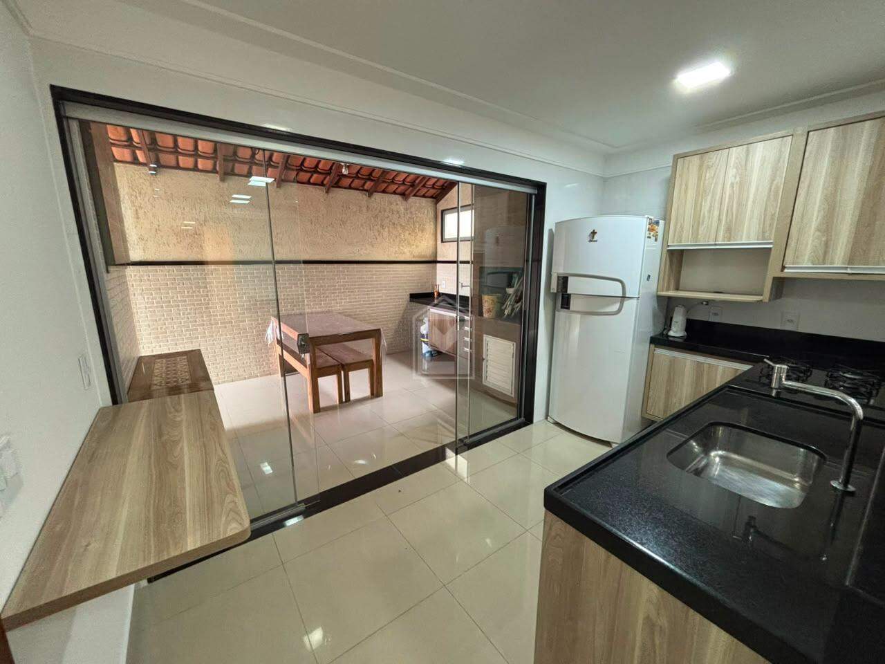 Apartamento para aluguel no Itapuã: 