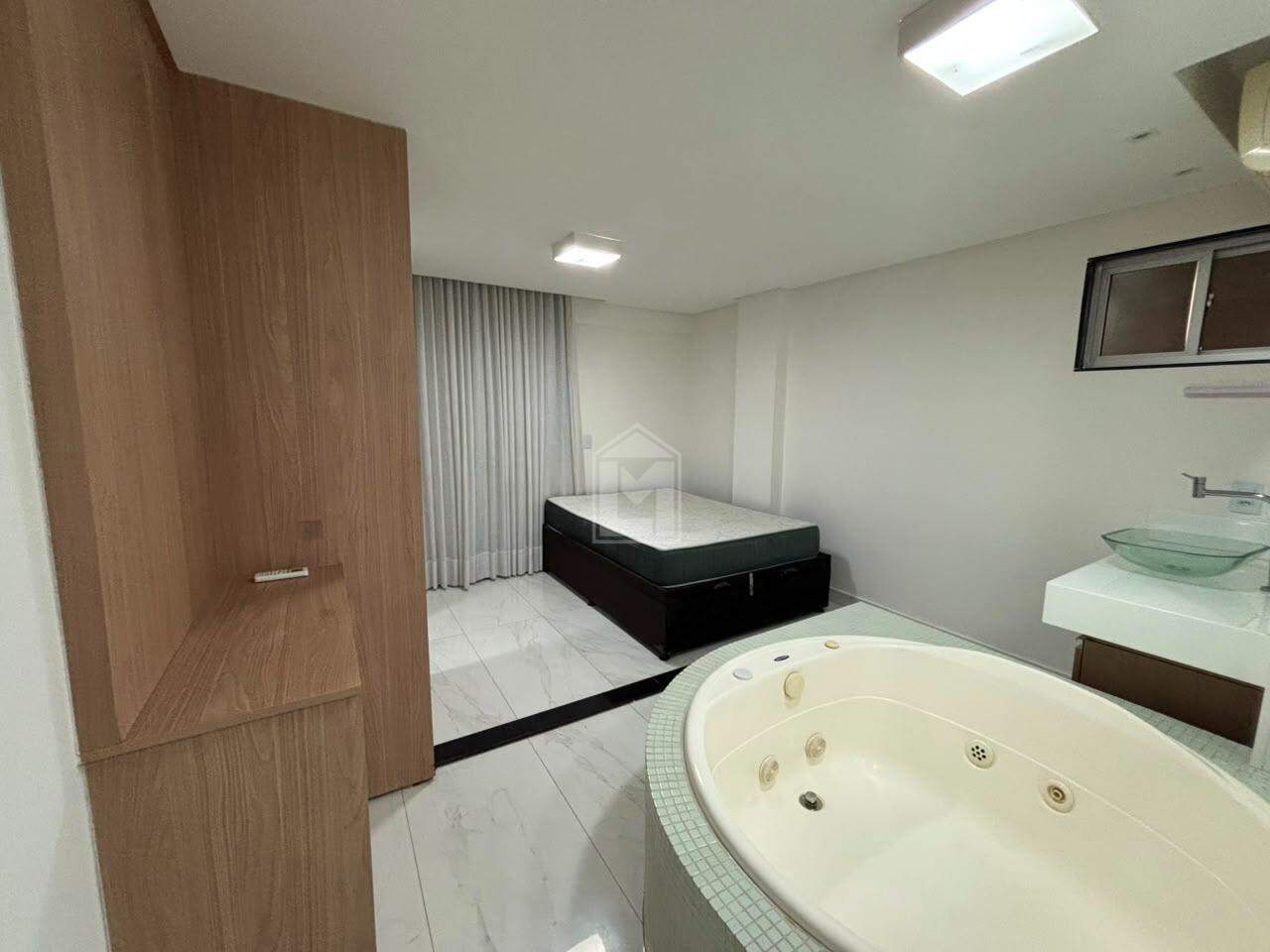 Apartamento para aluguel no Itapuã: 