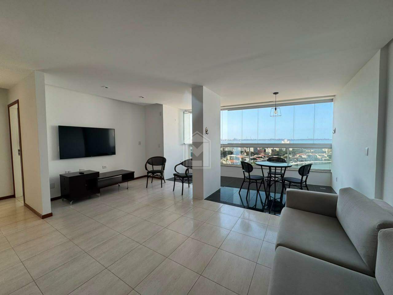 Apartamento para aluguel no Barro Vermelho: 
