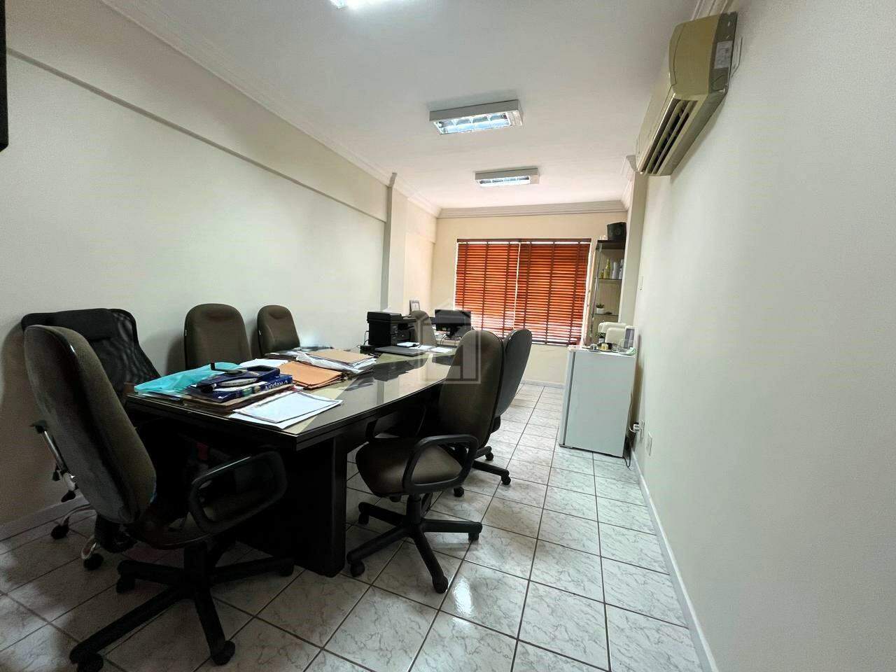 Sala para aluguel no Praia do Suá: Sala a venda Praia do Sua