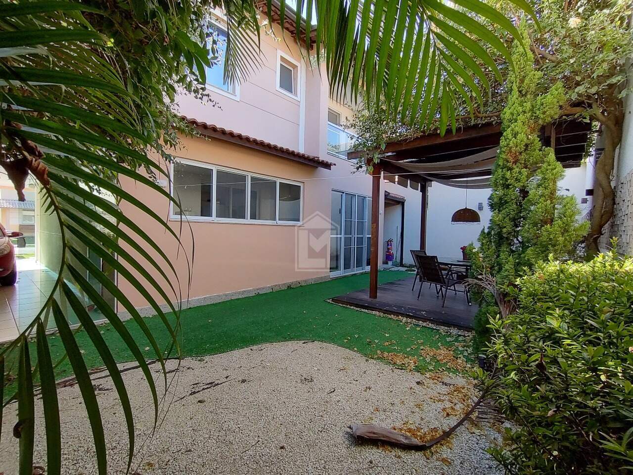 Casa em Condomínio para aluguel no Santa Luzia: 