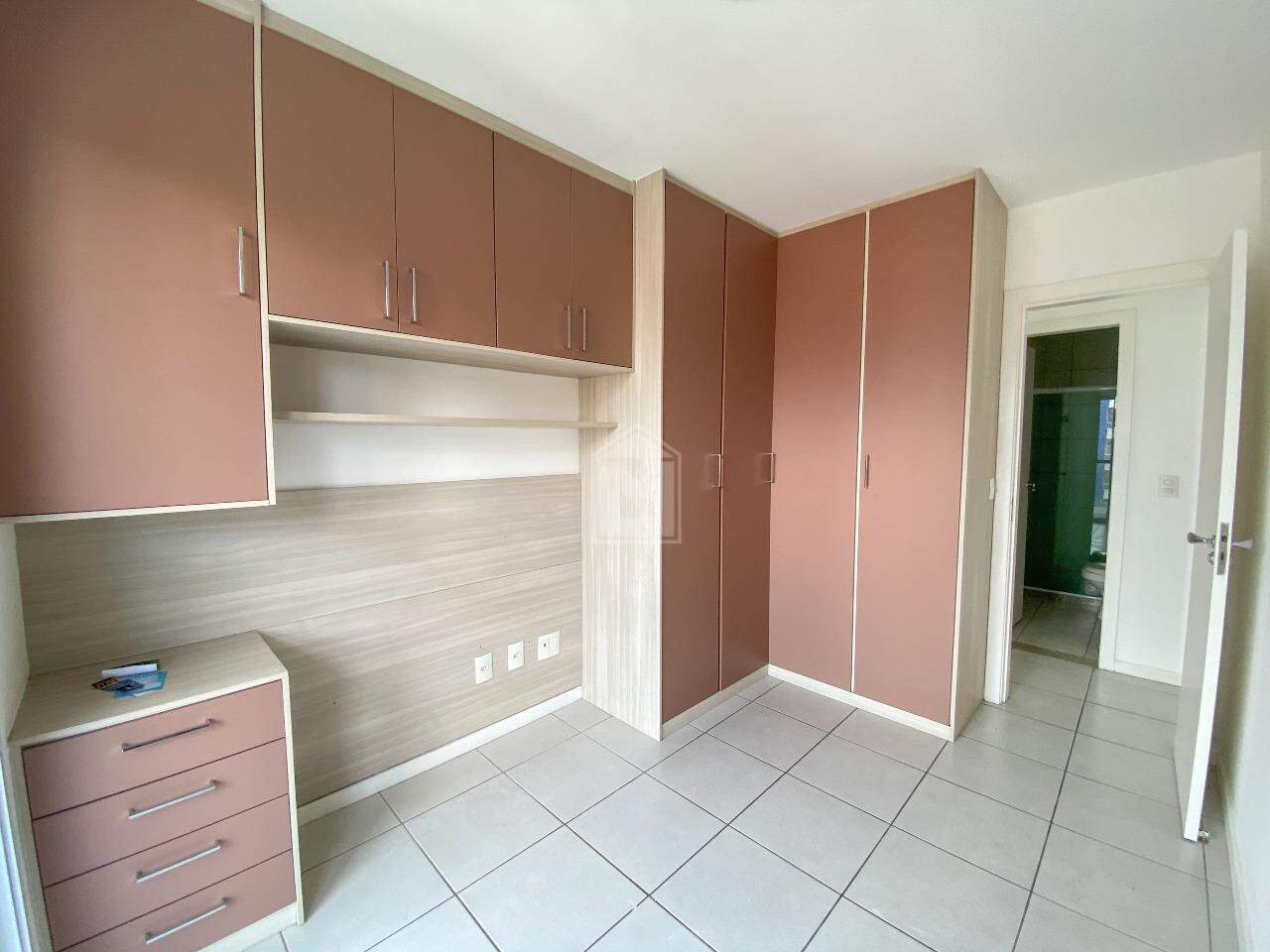 Apartamento para aluguel no Jardim Camburi: 