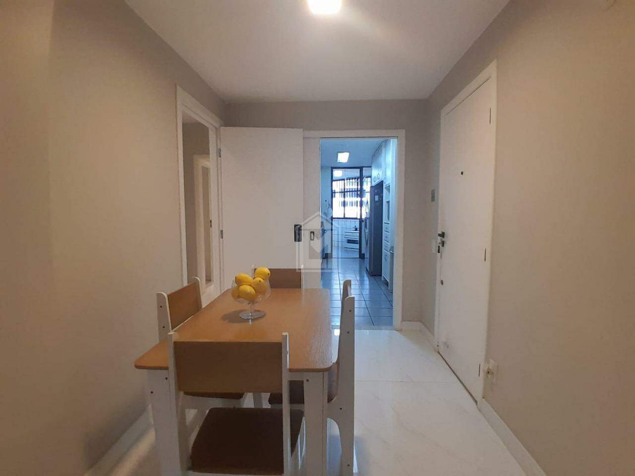 Apartamento, 4 quartos, 235 m² - Foto 8