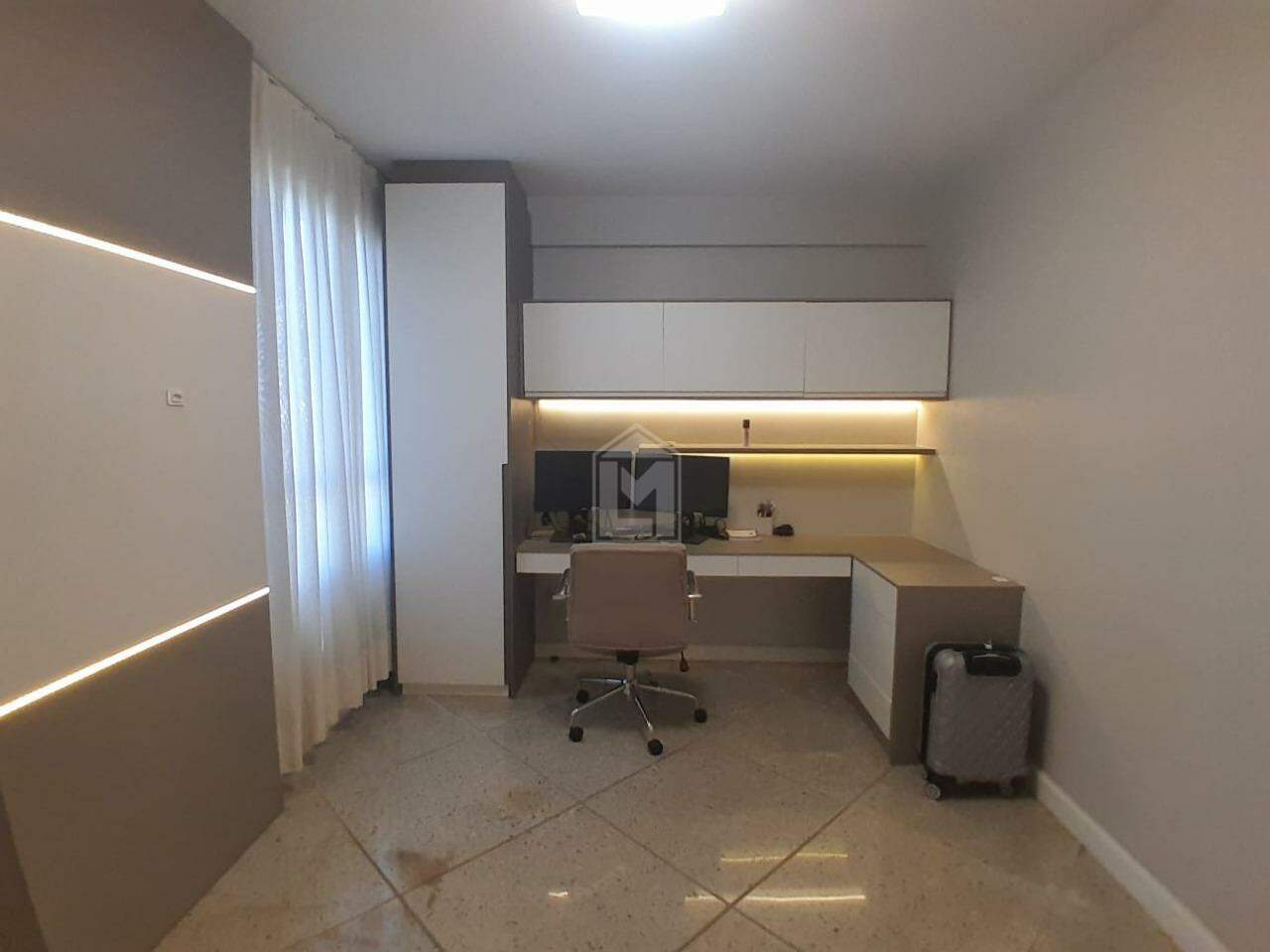 Apartamento, 4 quartos, 235 m² - Foto 17