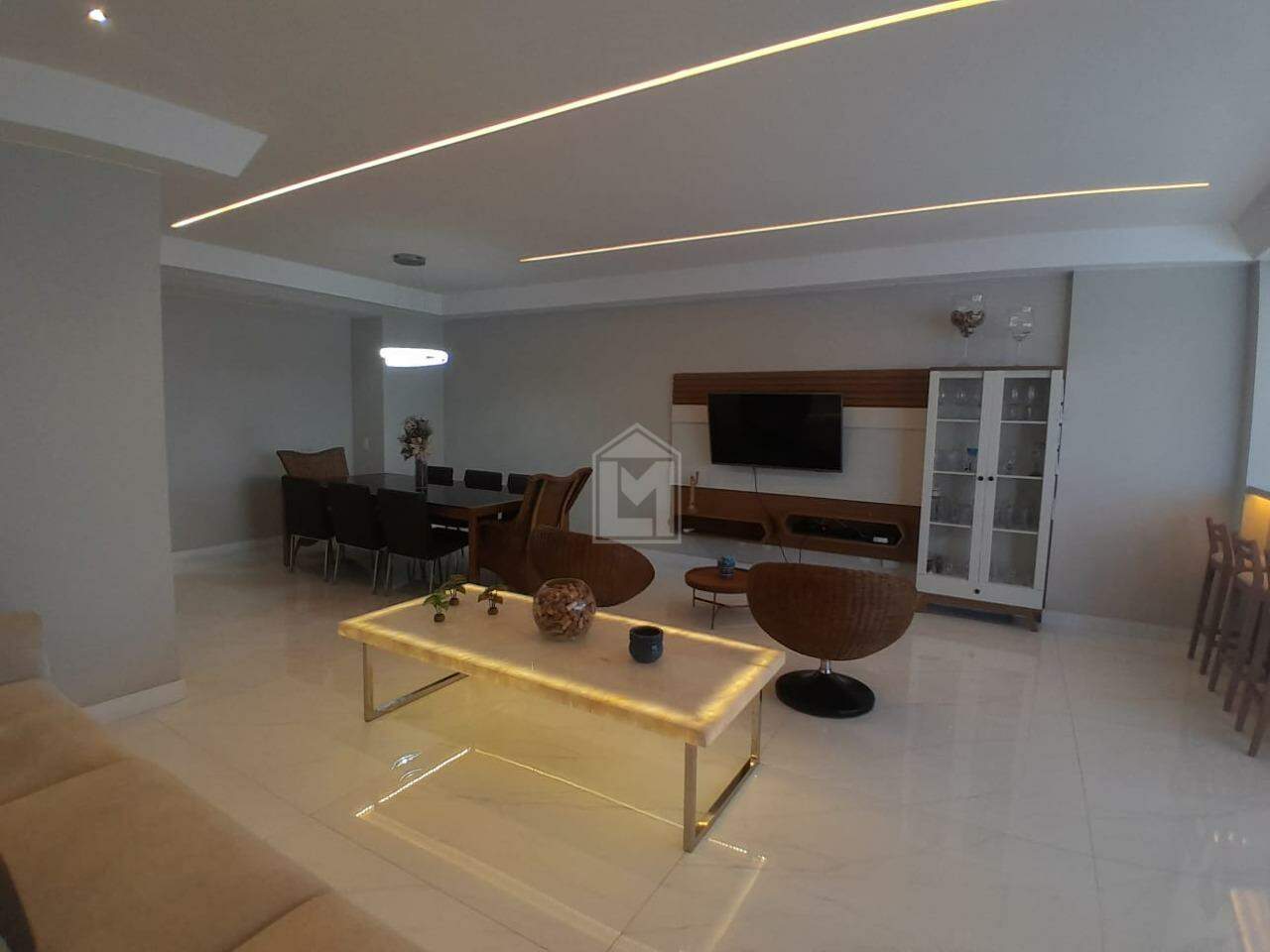 Apartamento, 4 quartos, 235 m² - Foto 2