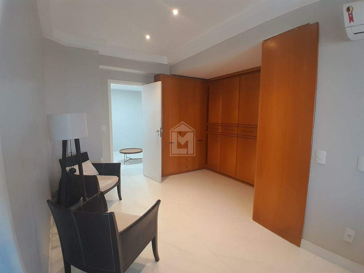 Apartamento, 4 quartos, 235 m² - Foto 14