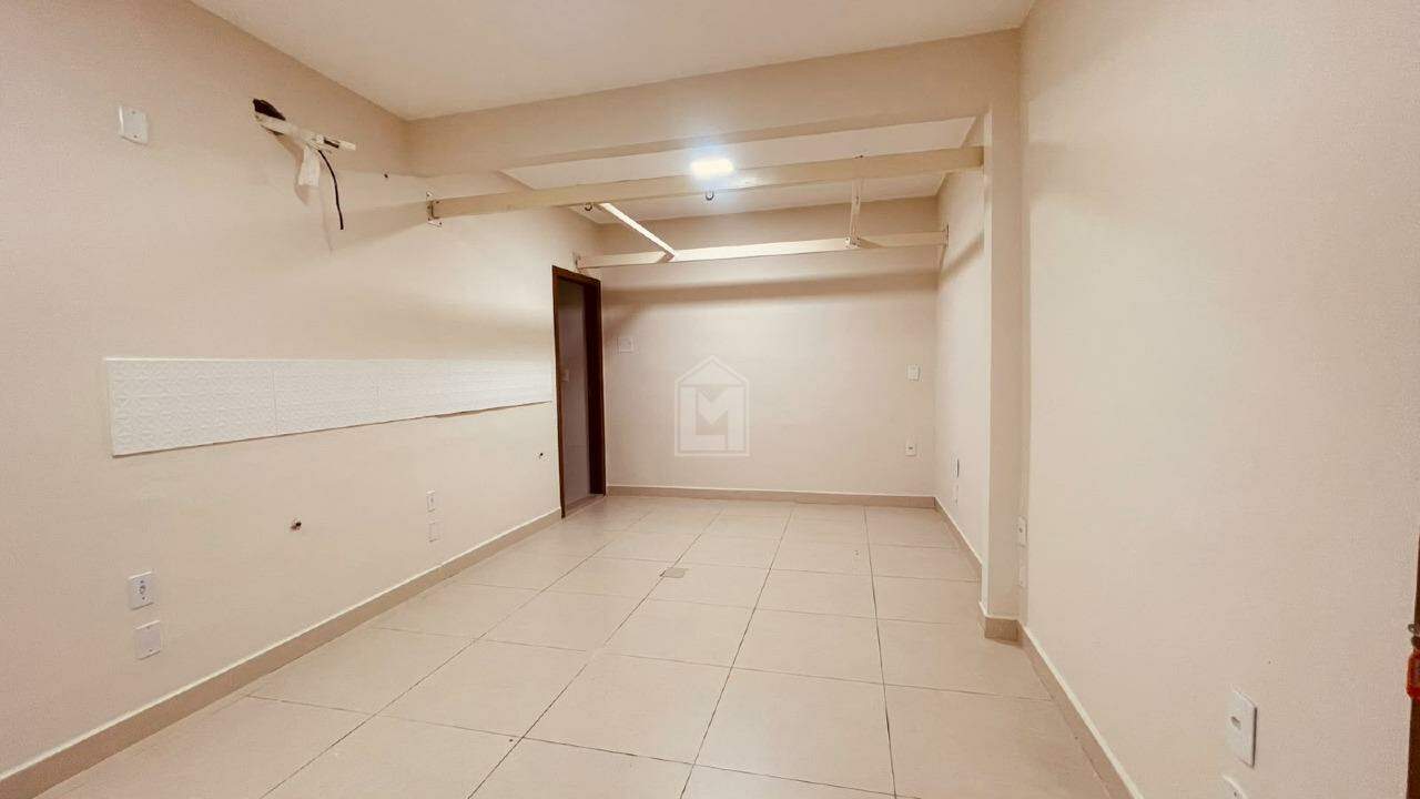 Casa, 10 quartos, 203 m² - Foto 11