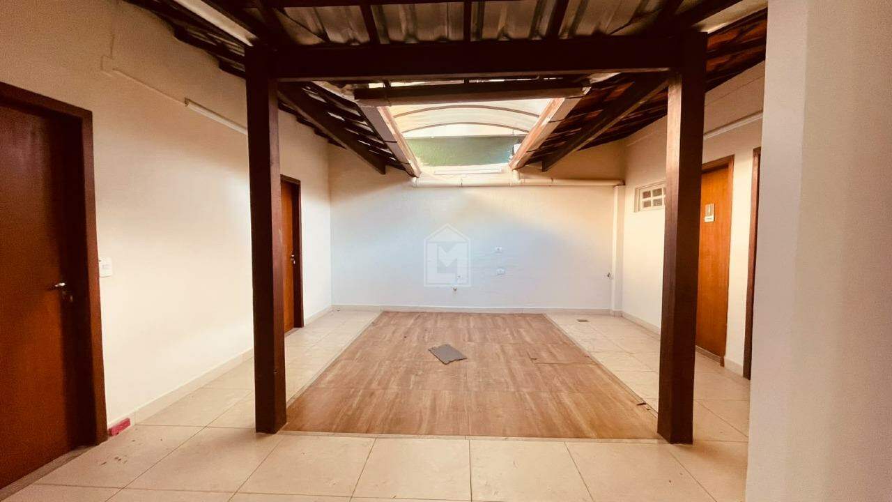 Casa, 10 quartos, 203 m² - Foto 22