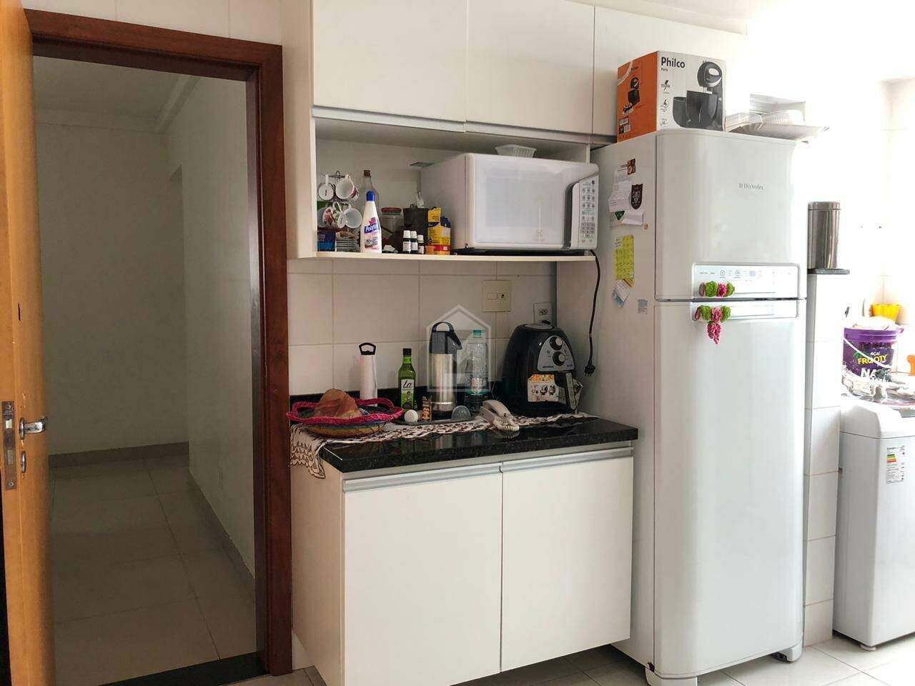 Apartamento à venda com 3 quartos, 98m² - Foto 8