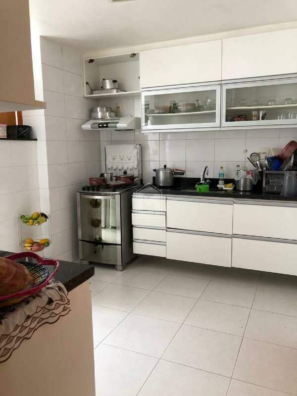 Apartamento à venda com 3 quartos, 98m² - Foto 7