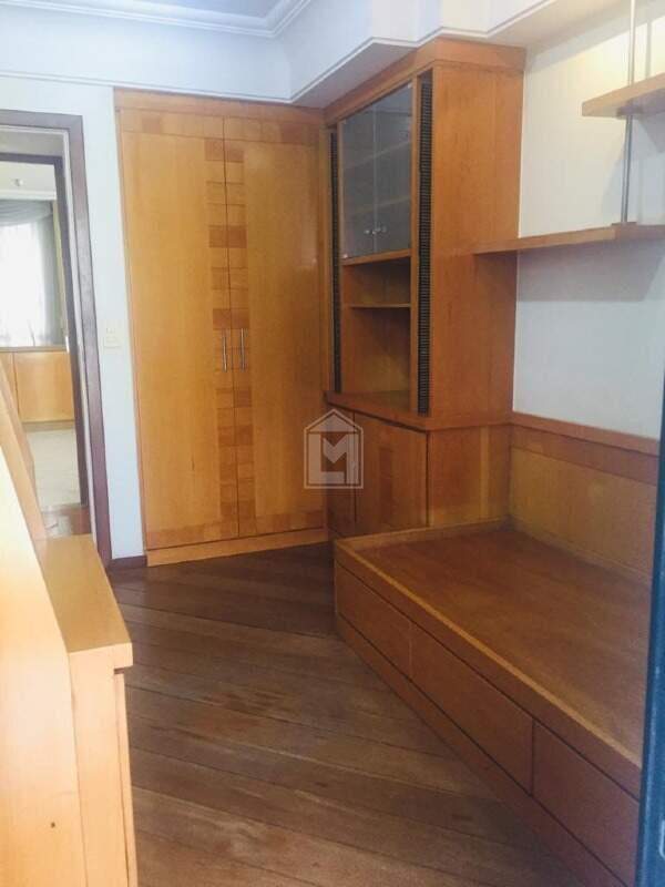 Apartamento à venda com 4 quartos, 168m² - Foto 18