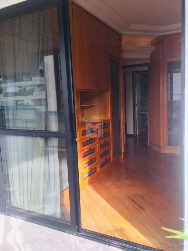 Apartamento à venda com 4 quartos, 168m² - Foto 8