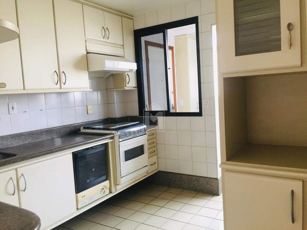 Apartamento à venda com 4 quartos, 168m² - Foto 26