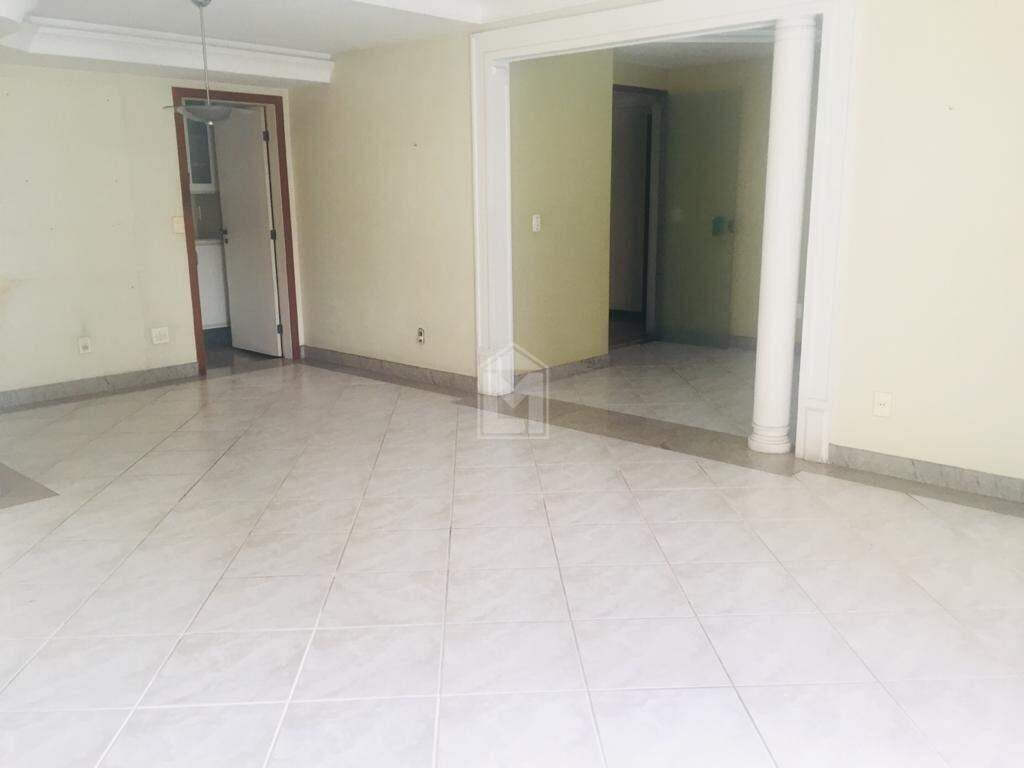 Apartamento à venda com 4 quartos, 168m² - Foto 4