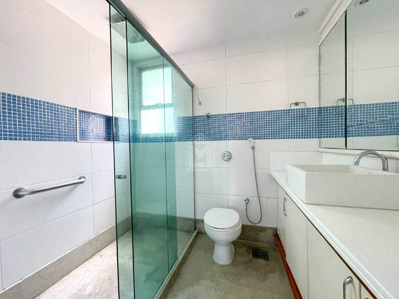 Apartamento para alugar com 3 quartos, 192m² - Foto 21