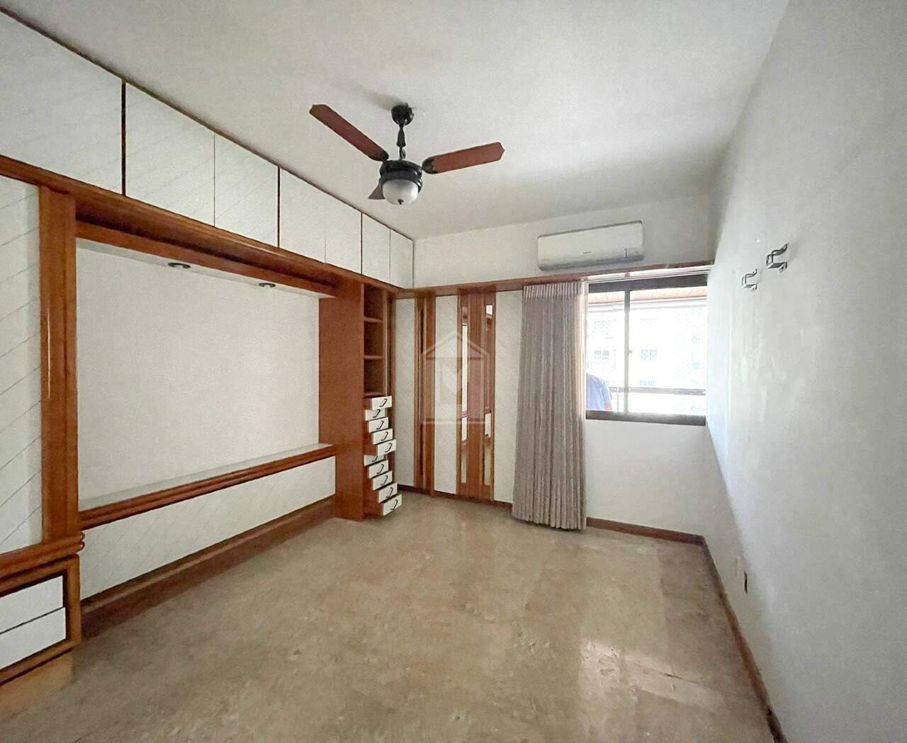 Apartamento para alugar com 3 quartos, 192m² - Foto 6