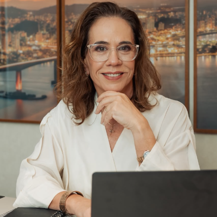 Lívia Machado 