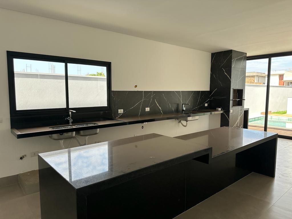 Casa em condomínio à venda no Condomínio Splêndido: 