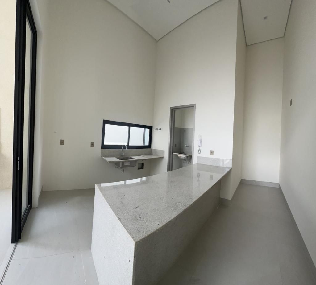 Casa em condomínio à venda no Condomínio Jardim Versailles: 