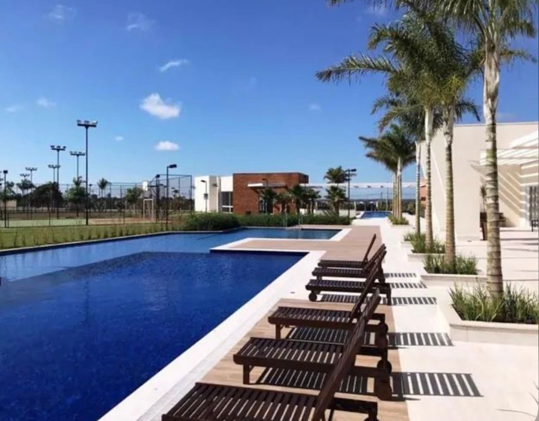 Lote em condomínio à venda no Condomínio Cyrela Ipês: 