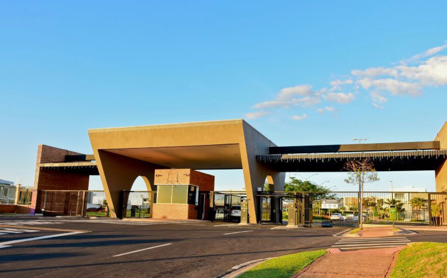 Lote em condomínio à venda no Condomínio Cyrela Ipês: 