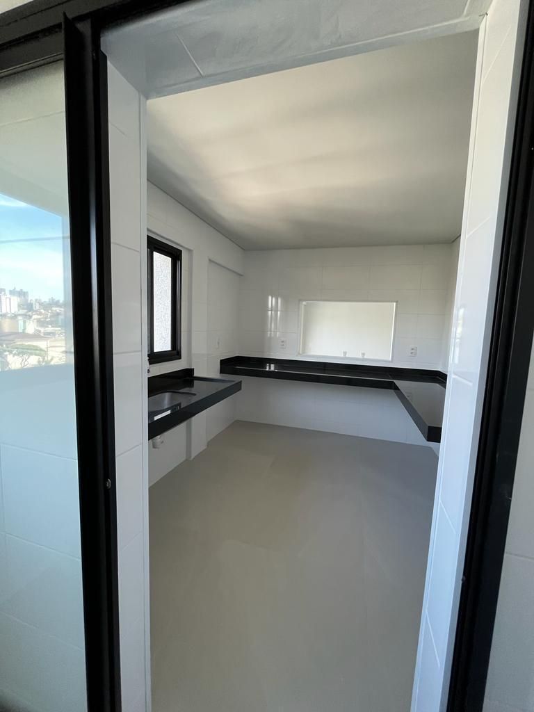 Apartamento à venda no Morada da Colina: 