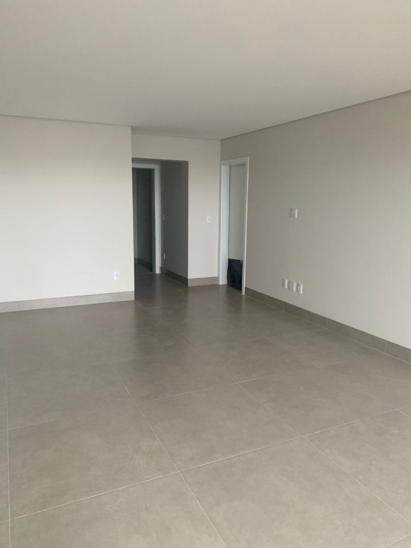 Apartamento à venda no Morada da Colina: 
