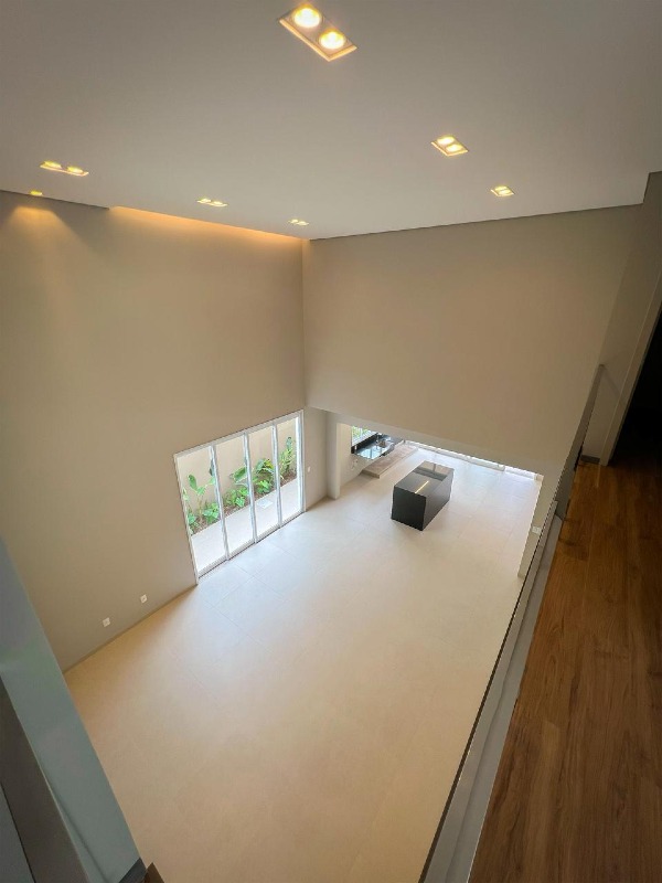 Casa em condomínio à venda no Jardins Gênova: 