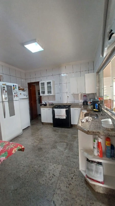 Casa à venda no Santa Mônica: 