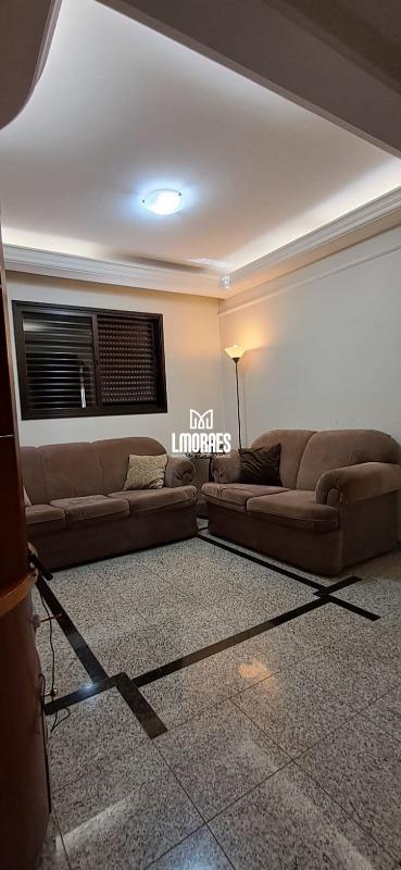 Apartamento à venda no Saraiva: 