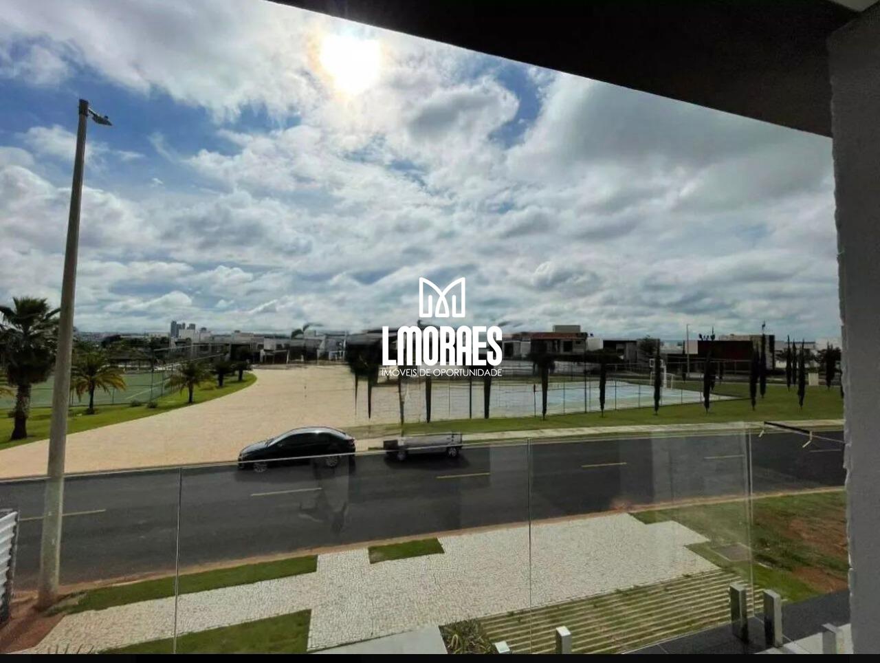 Casa em condomínio à venda no Condomínio Jardim Versailles: 