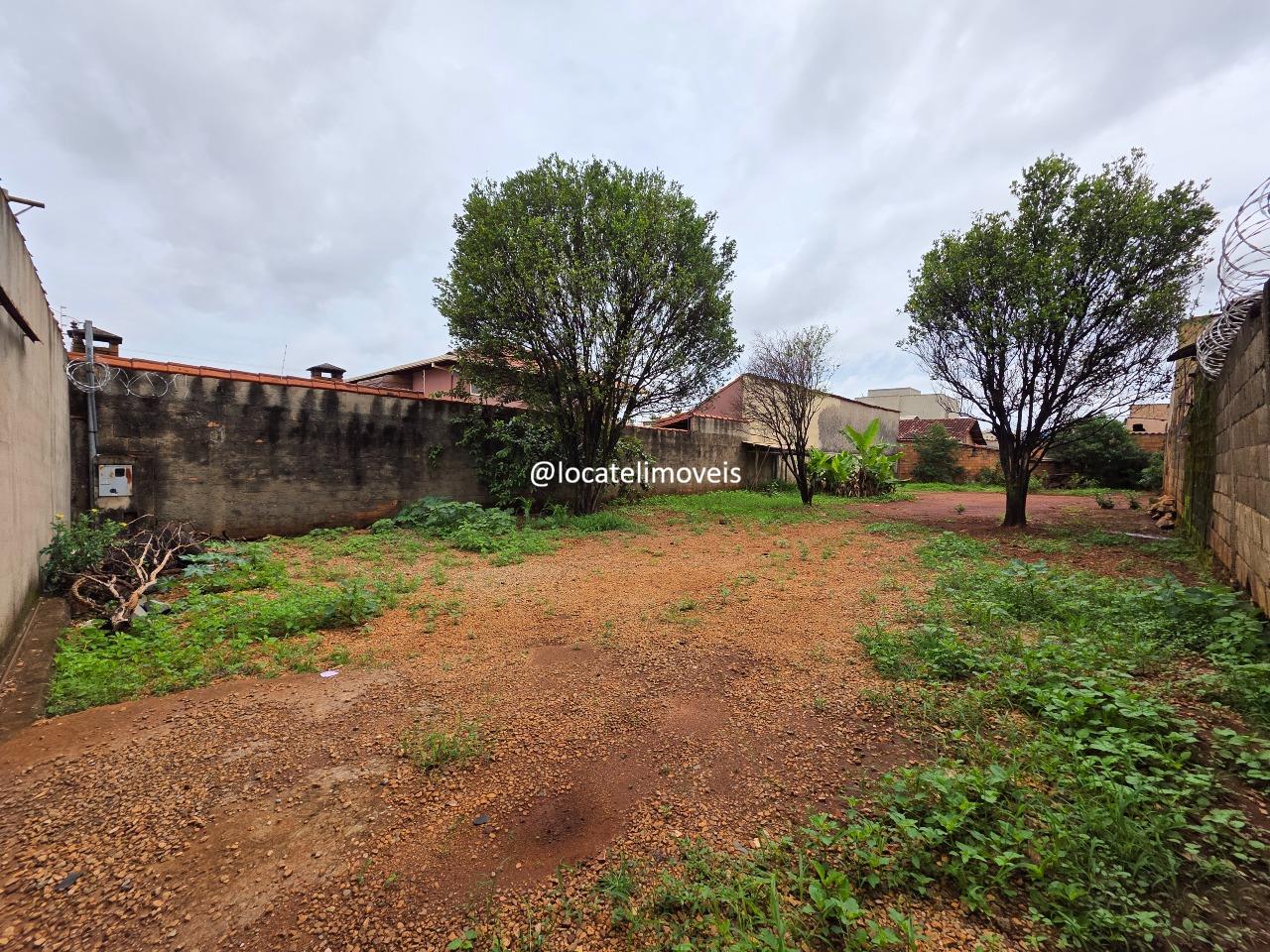 Lote para aluguel no Milionários: 