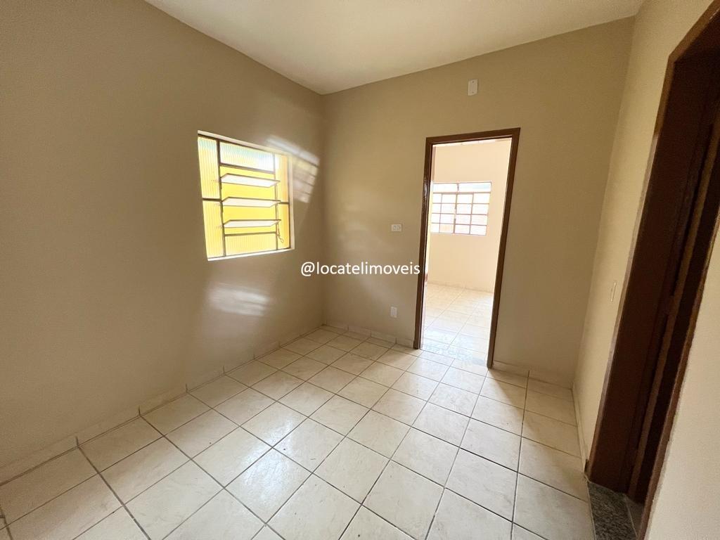 Casa para aluguel no Milionários: 