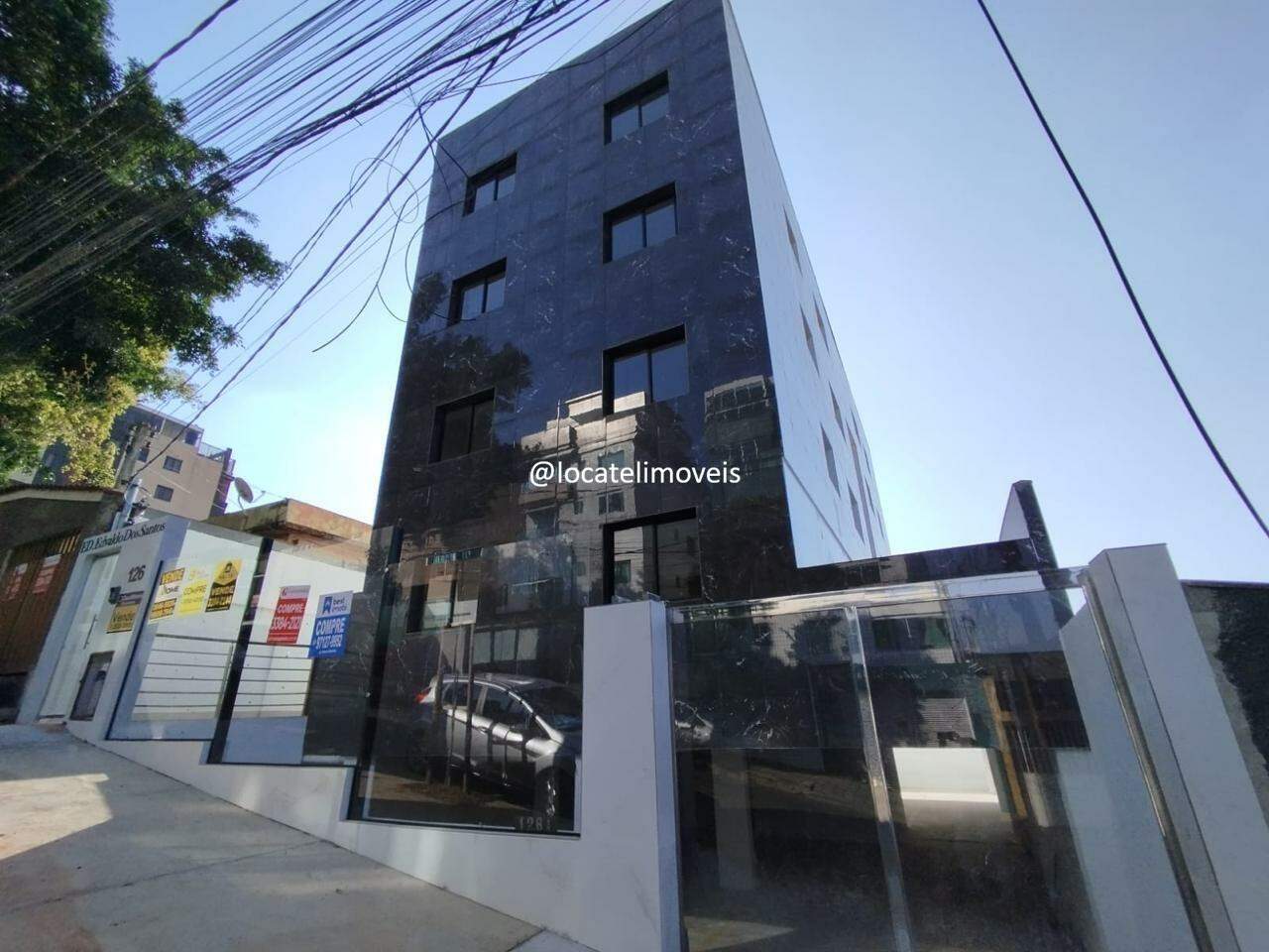 Apartamento à venda no Barreiro: 