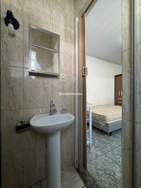 Kitnet para aluguel no Milionários: 