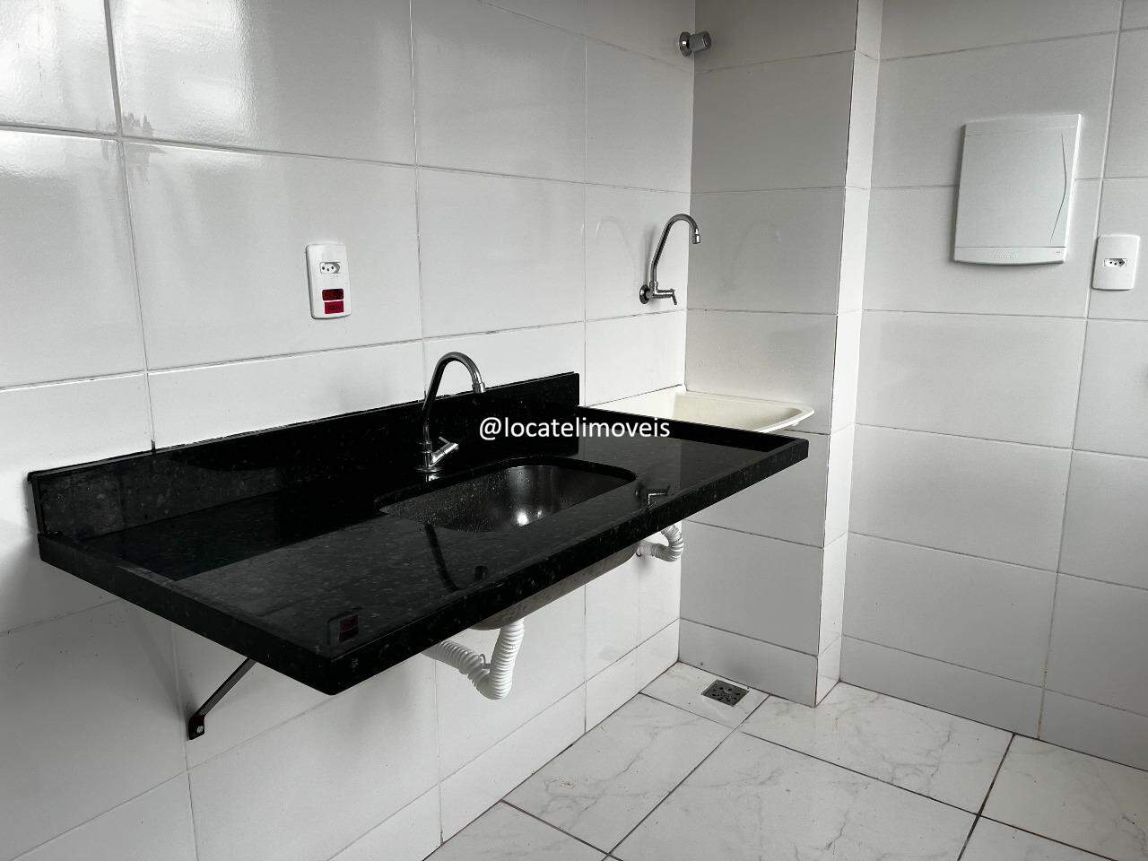 Apartamento para aluguel no Flávio Marques Lisboa: 