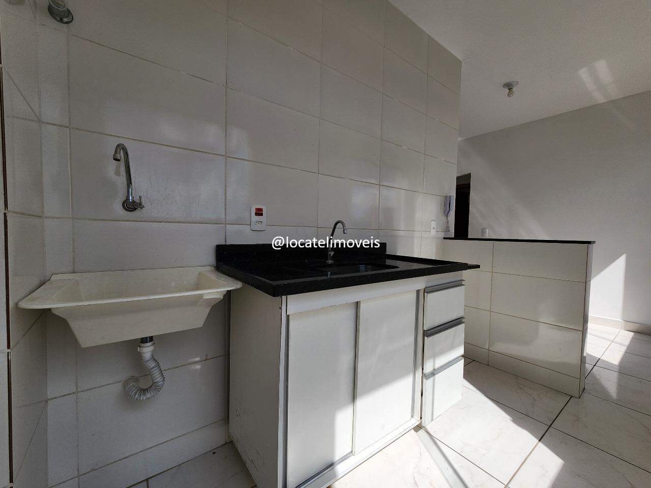 Apartamento para aluguel no Flávio Marques Lisboa: 