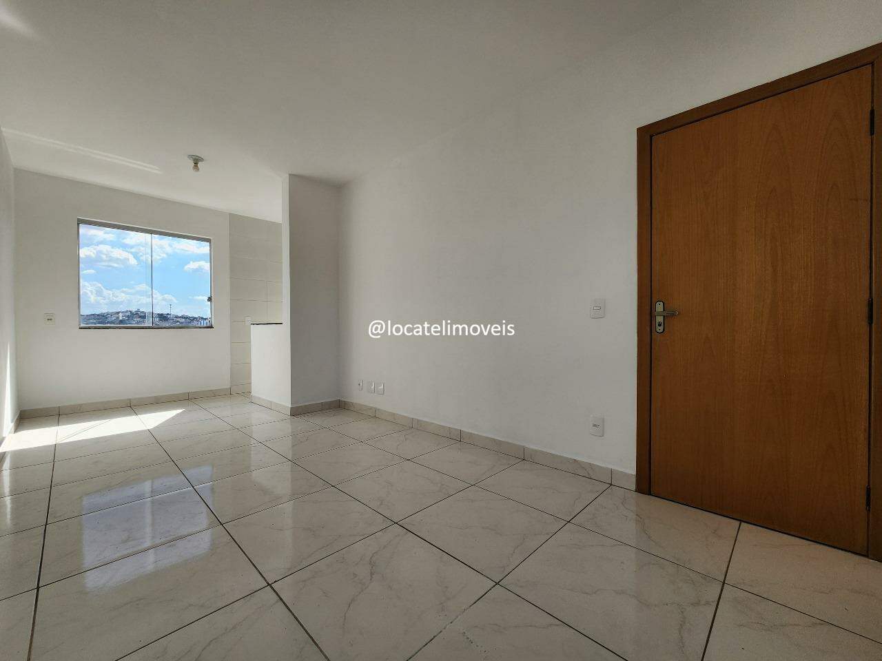Apartamento para aluguel no Flávio Marques Lisboa: 
