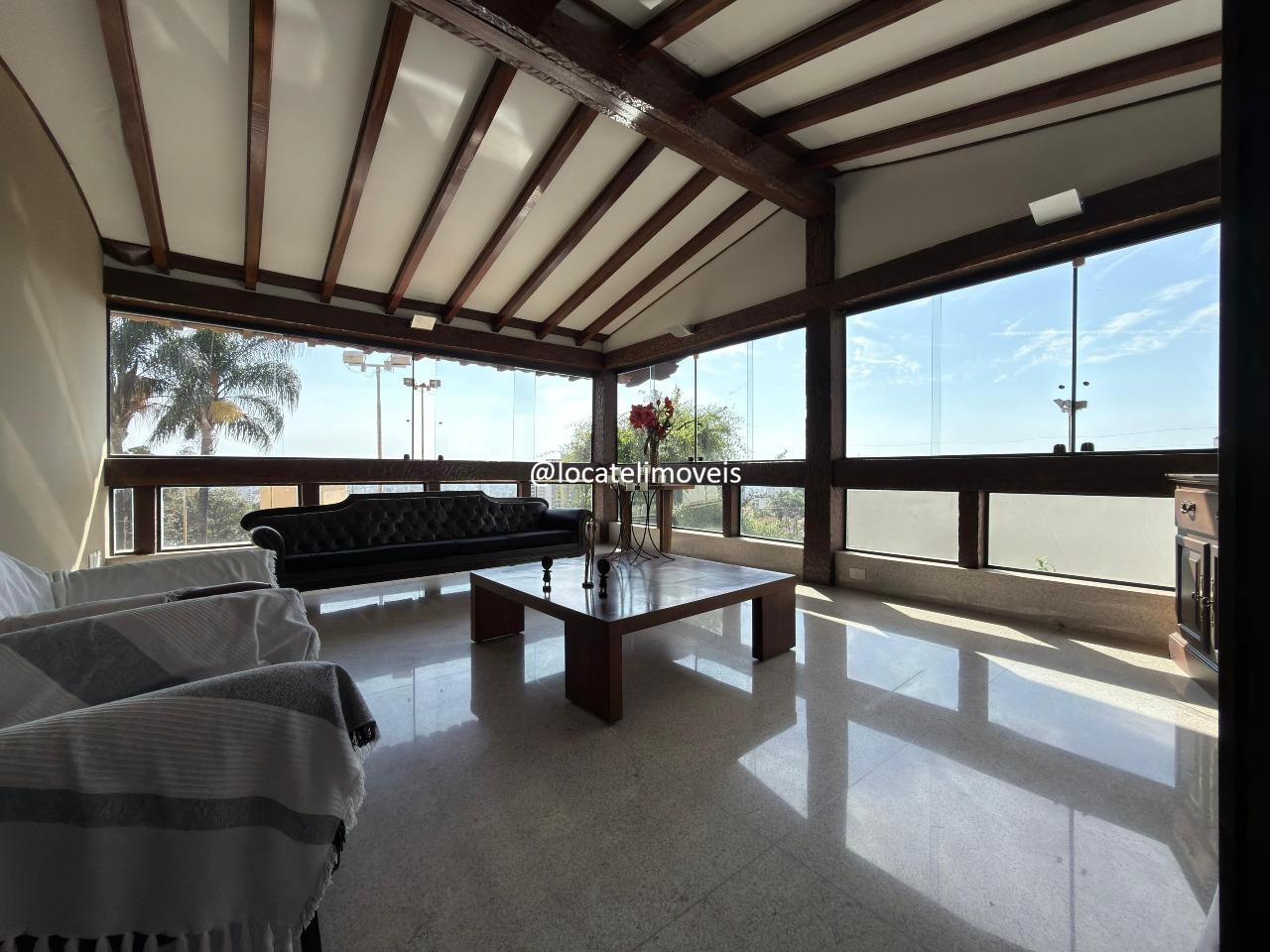 Casa à venda no Mangabeiras: 