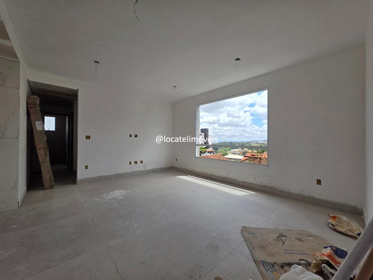 Apartamento à venda no Barreiro: 