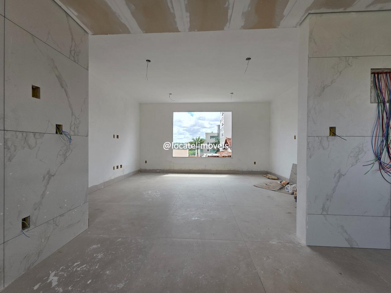 Apartamento à venda no Barreiro: 