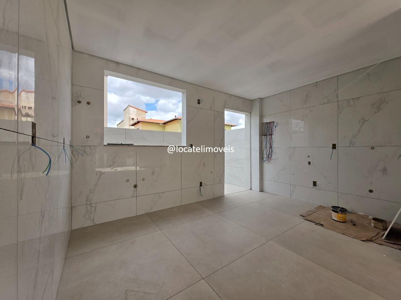 Área privativa à venda no Barreiro: 