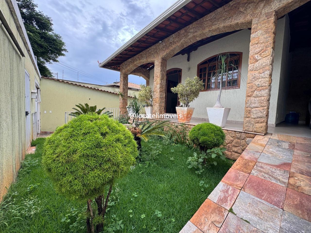 Casa à venda no Tirol: 