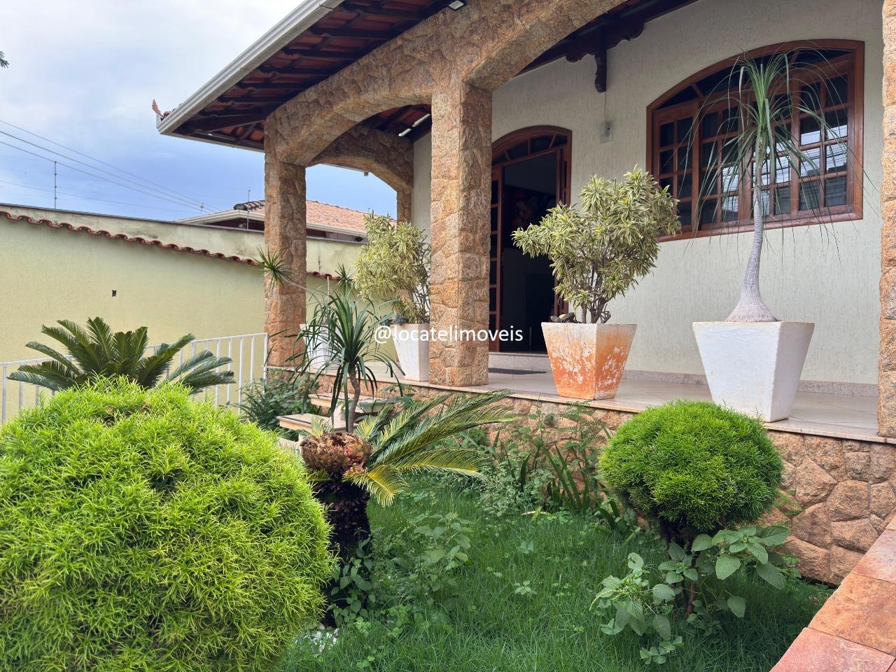 Casa à venda no Tirol: 