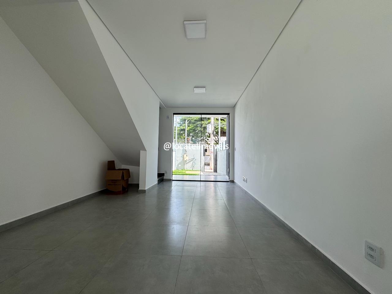 Casa geminada à venda no Tirol: 