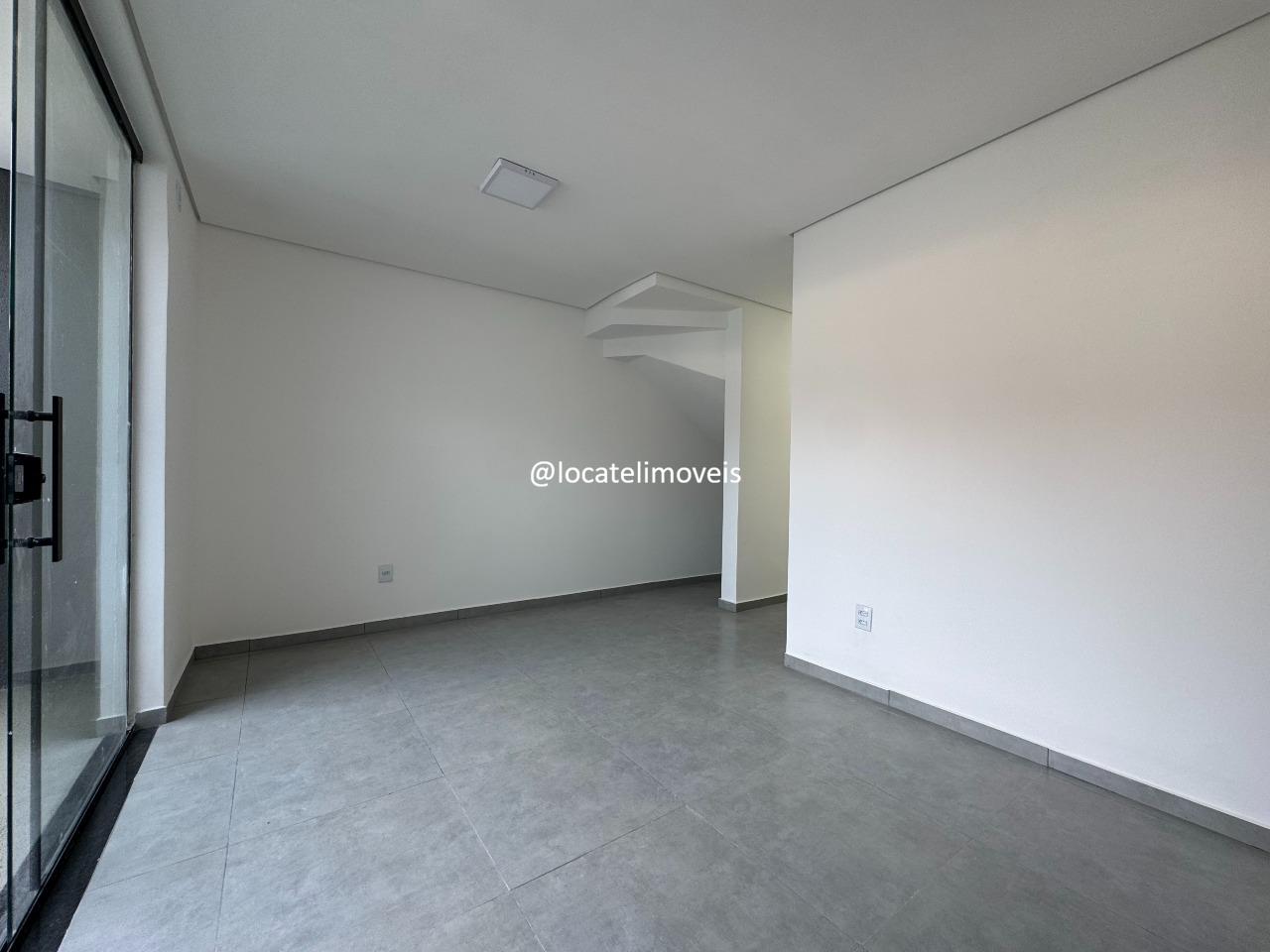 Casa geminada à venda no Tirol: 